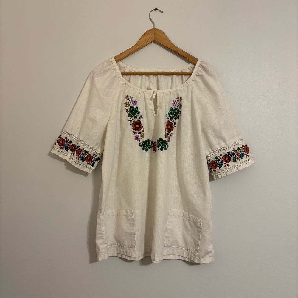 Vintage Embroidered Blouse Folk Floral Pockets Boxy Fit